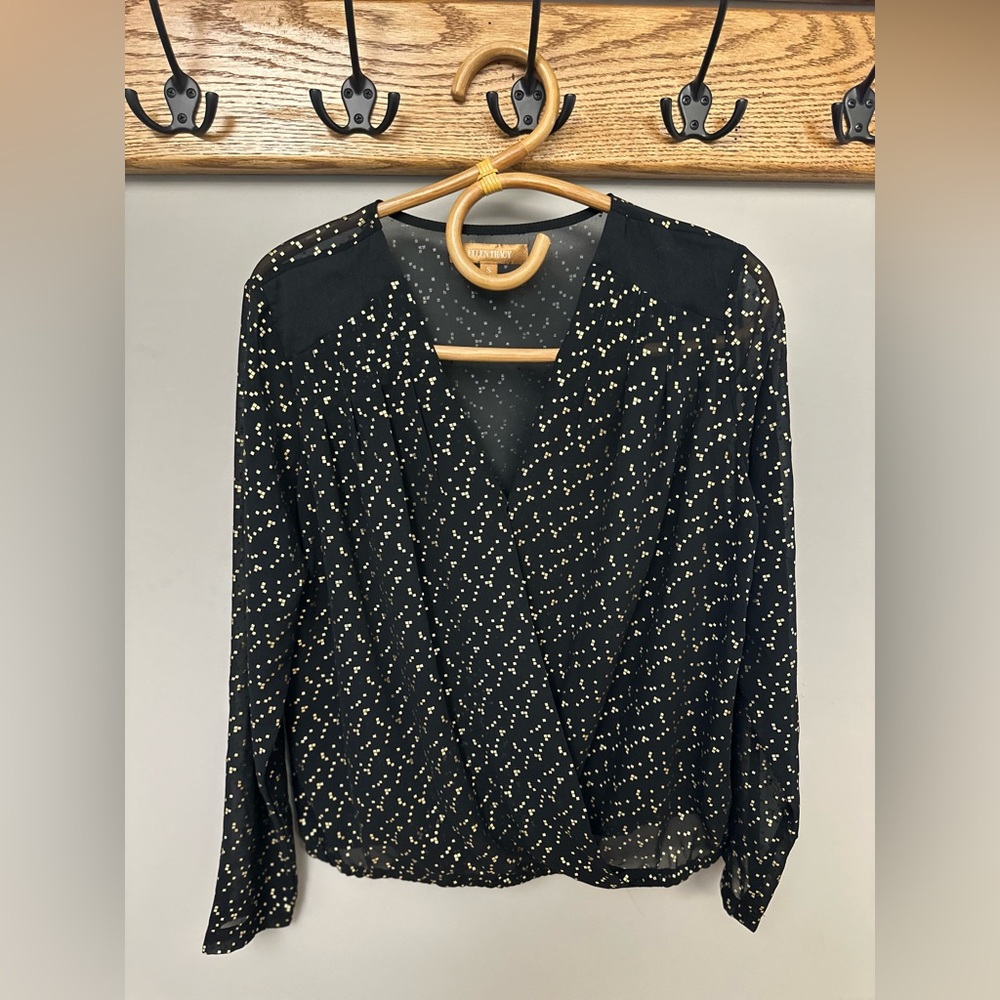 Black and gold Ellen Tracy top